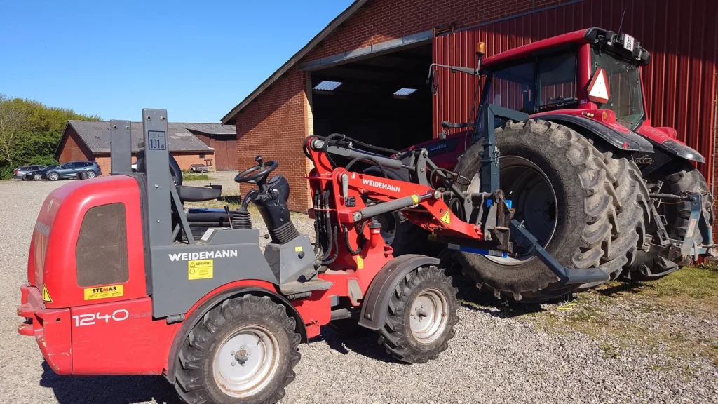 Easy Gripper Loader - budget-friendly tyre handler for AGRO and OTR tyres