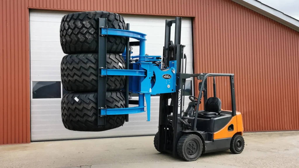 Easy Stacker 1600 for handling stacks of smaller OTR tyres