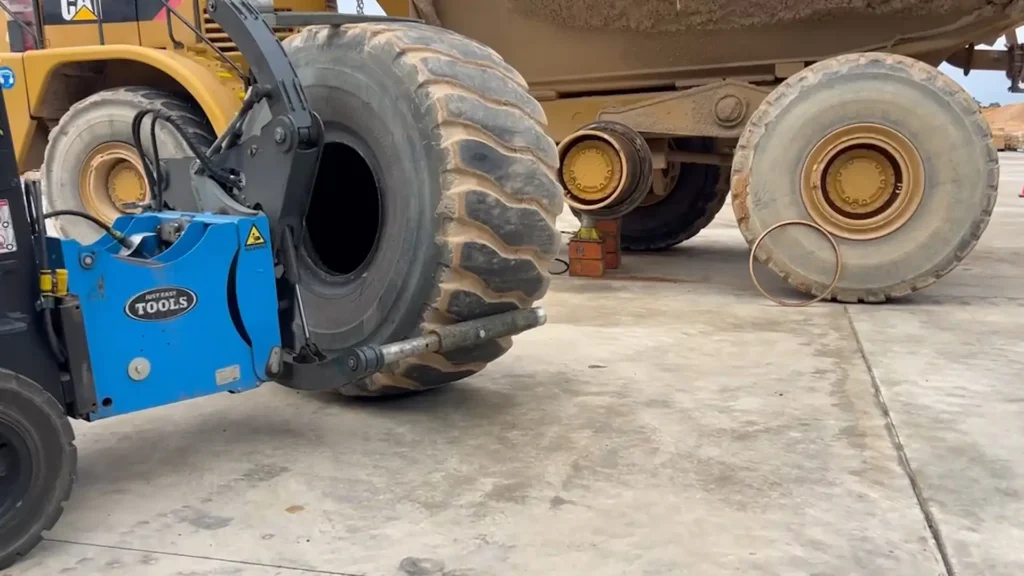 Specialised Tyre Solutions - offers on-site OTR tyre service using Easy Gripper 2160