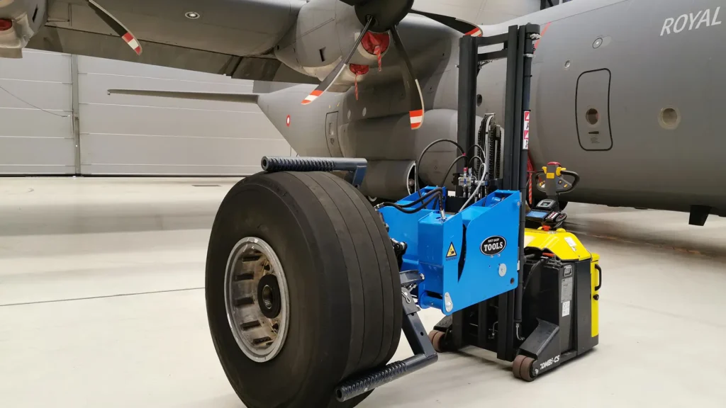 Easy Gripper 1700 - for safe handling of aircraft tyres